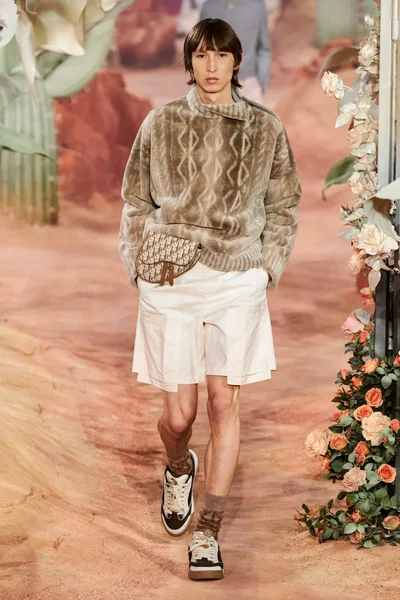 Look 45